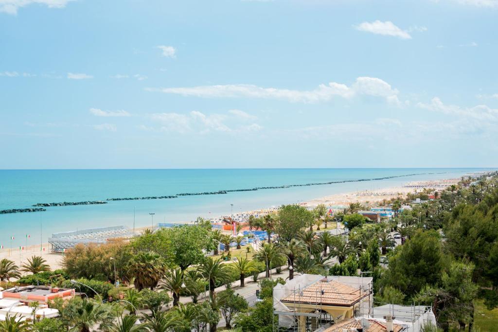 Hotel Le Soleil San Benedetto del Tronto Exteriör bild