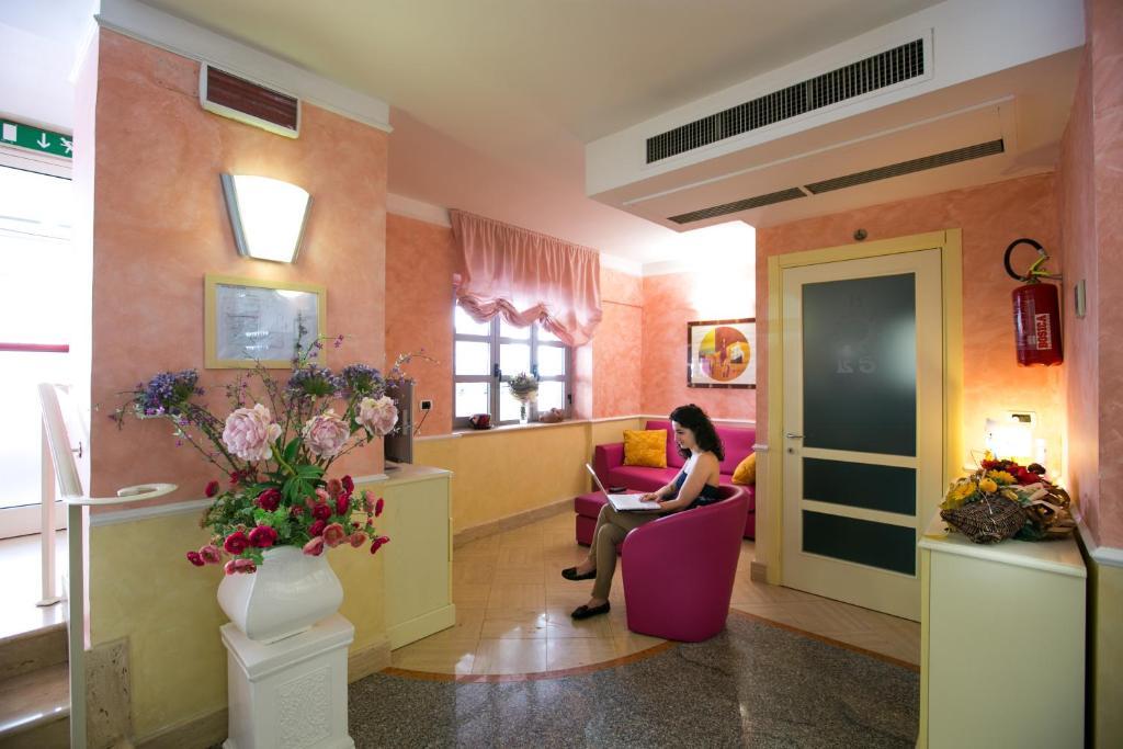 Hotel Le Soleil San Benedetto del Tronto Exteriör bild